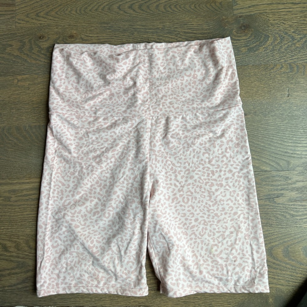 Pink Hatch leopard maternity biker shorts